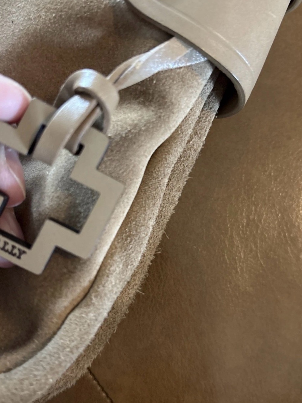 Bally Tan Suede And Leather Hobo Shoulder Bag Vintage Striped Interior - Picture 11 of 15
